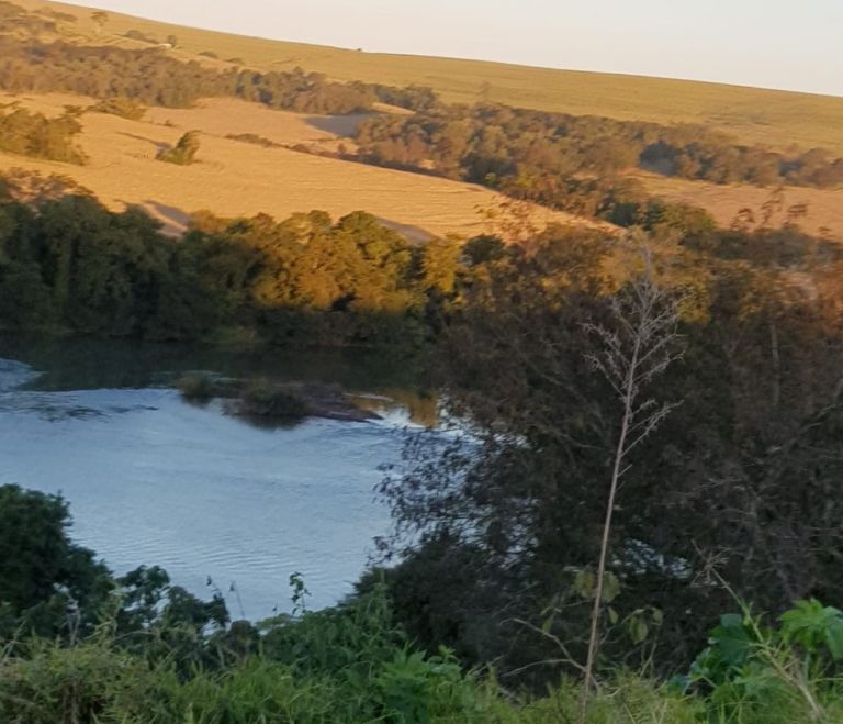 Corpo de sexta vítima que desapareceu no Rio Ivaí após barco virar é encontrado pelos bombeiros