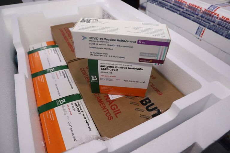 141 mil vacinas contra a Covid-19 chegam ao Paraná