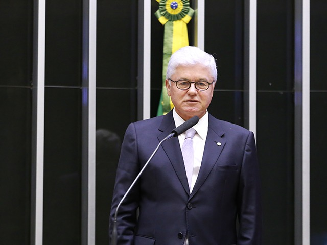 Deputado que assumiu vaga de Schiavinato beneficia filho prefeito com “emenda cheque em branco” de R$ 8,1 milhões