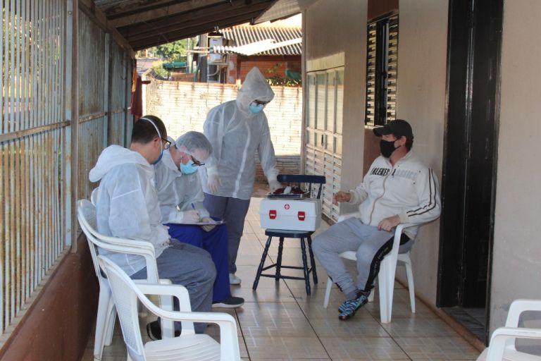 Médicos da Central de Síndromes Respiratórias fazem visitas domiciliares a santa-helenenses acometidos pela Covid-19
