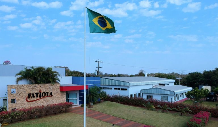 Acisa retoma campanha de incentivo ao uso da bandeira do Brasil