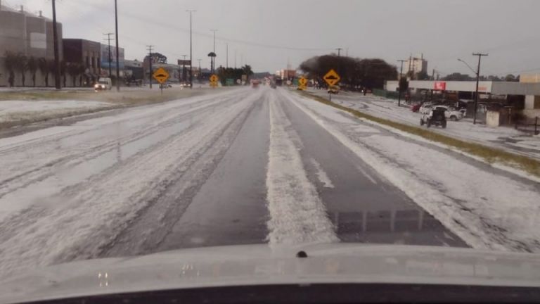 O que causou granizo no Paraná? Quantidade de gelo chamou atenção em alguns municípios