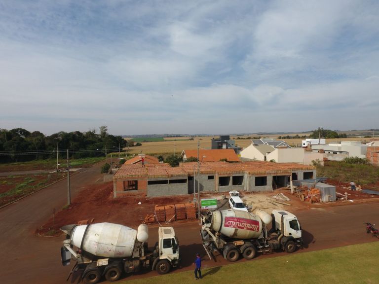 Primeira etapa do Centro de Convivência do Idoso de Quatro Pontes segue em construção