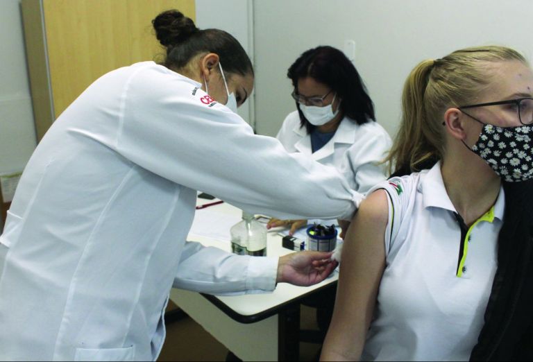 Média de 85 doses são aplicadas diariamente nas salas de vacinação em Marechal Rondon