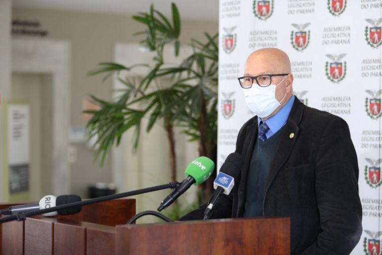 Déficit orçamentário exigirá muita discussão, analisa Romanelli