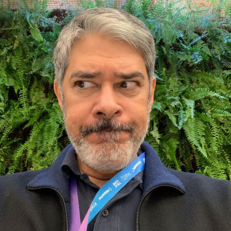 William Bonner terá salário milionário, férias de até 2 meses e mais ao renovar com a Globo