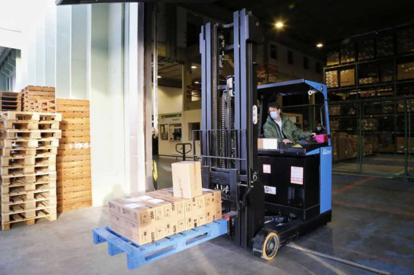 Paraná começa distribuição de novo lote de vacinas contra Covid neste domingo