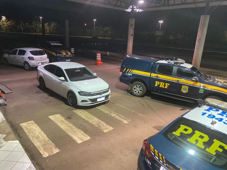PRF recupera dois veículos e prende três envolvidos no crime de receptação