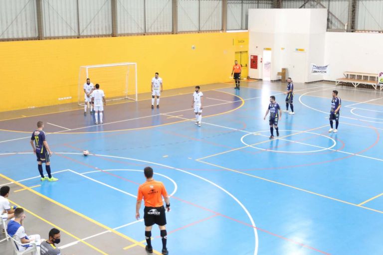 Santa Helena vence o Arapongas e estreia com o pé direito na 3ª fase da Taça Bronze de Futsal