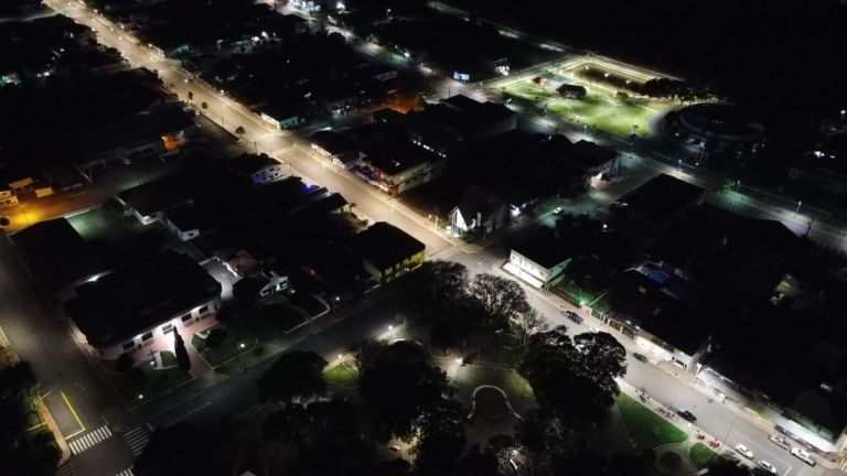 Iluminação pública de Entre Rios do Oeste terá lâmpadas de LED