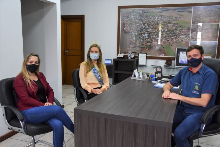 1ª Princesa de Quatro Pontes participará do Miss Beleza Turismo Brasil 2021