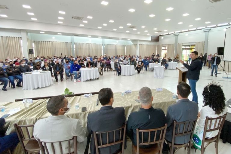 Governo reafirma parcerias para garantir investimentos aos municípios