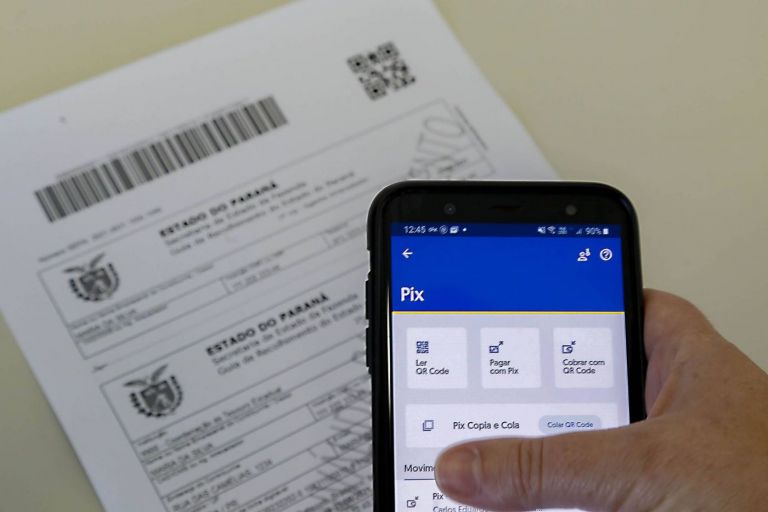 Com menos de um ano de existência, PIX é o 2º meio de pagamento mais usado nas contas à vista