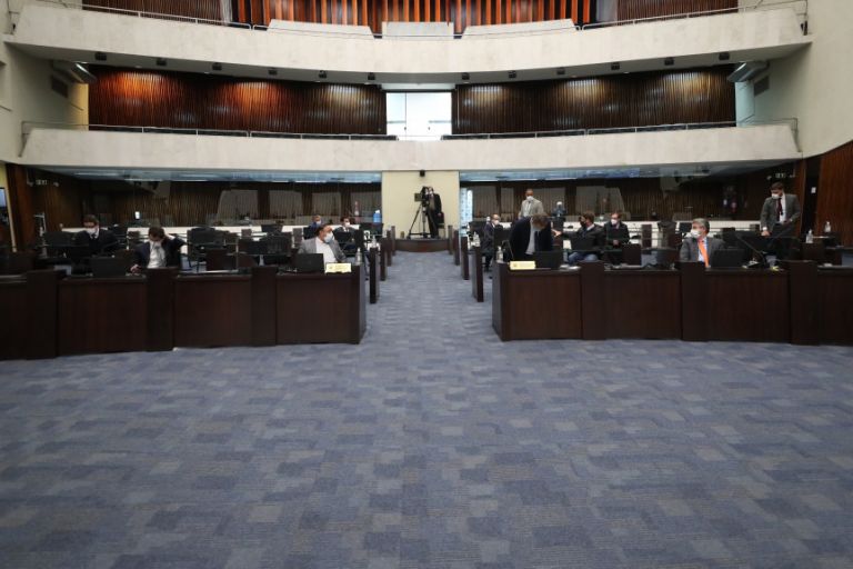 Assembleia Legislativa aprova cessão de rodovias estaduais à União; veja como votou cada deputado