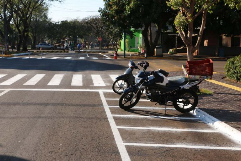 Departamento de Trânsito inicia implantação de sinalização horizontal em Santa Helena