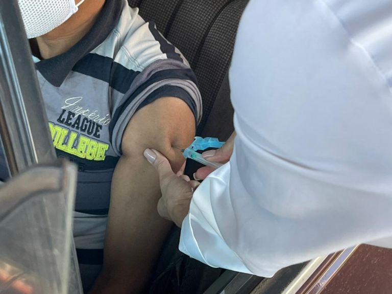 Segunda dose da Astrazeneca está sendo aplicada no Parque de Exposições em Marechal Rondon