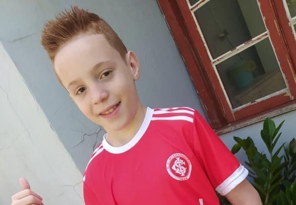 Criança vítima de grave acidente precisa de doadores de sangue