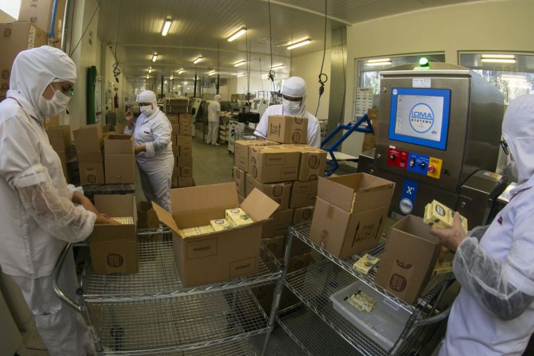 Indústrias devem ficar atentas a novas regras da logística reversa no Paraná