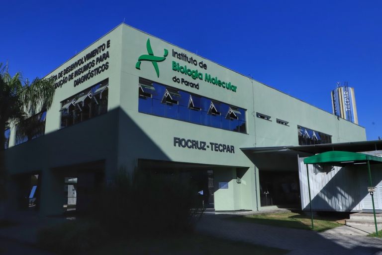 Tecpar firma parceria com núcleos de pesquisa para estudar novos produtos com células-tronco