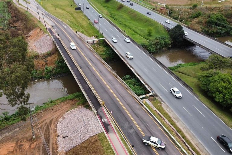 Estado inaugura ponte sobre Rio Iguaçu e cria nova ligação entre Curitiba e São José dos Pinhais