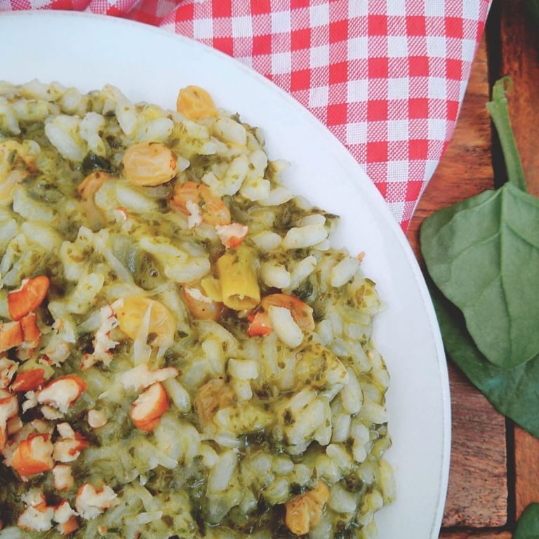 Risoto de espinafre e passas