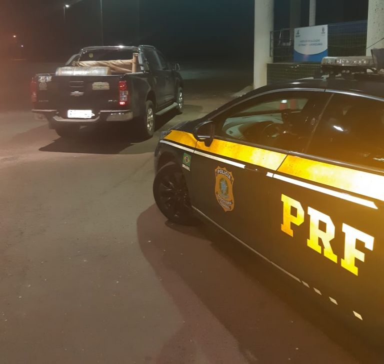 Em ação rápida, PRF frustra roubo de veículo em Guaíra; caminhonete foi abordada antes da ponte