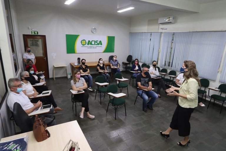 Acisa e Senai alertam indústrias de Santa Helena quanto ao cumprimento da lei destinada à aprendizagem de jovens
