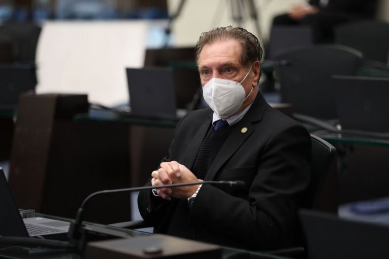 Em pronunciamento na Assembleia, Ademir Bier destaca investimento da Sooro Renner em nova planta industrial