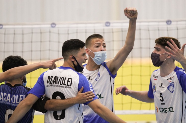 Santa Helena/Asavolei está na semifinal dos Jogos da Juventude