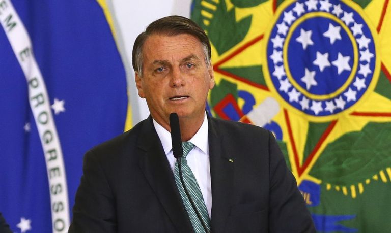 Bolsonaro suspende entrada no PL após repercussão nas redes e anúncio ter virado munição para Moro