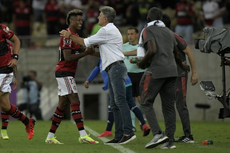 Libertadores: Bruno Henrique brilha e Flamengo encaminha vaga à final