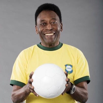 Pelé tem alta da UTI e continua em recuperação no hospital