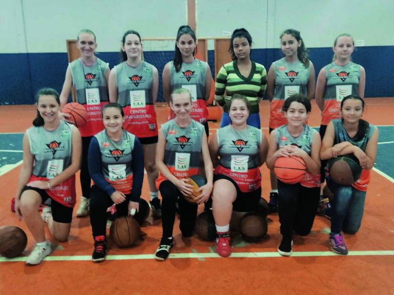 Basquete do Frentino Sackser disputa fase final dos JEPs com quatro equipes neste fim de semana