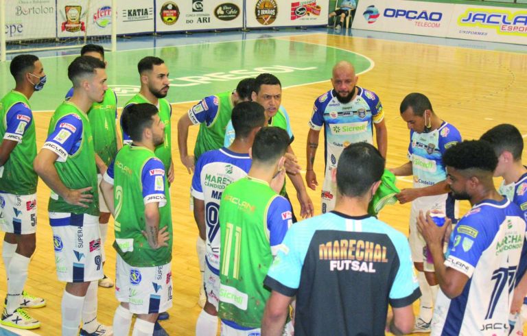 Marechal e Foz empatam na estreia da Liga Futsal Paraná