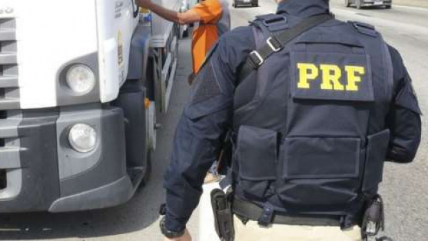 PRF registra 20 pontos de manifestação em rodovias federais no Paraná; dois locais têm bloqueios totais