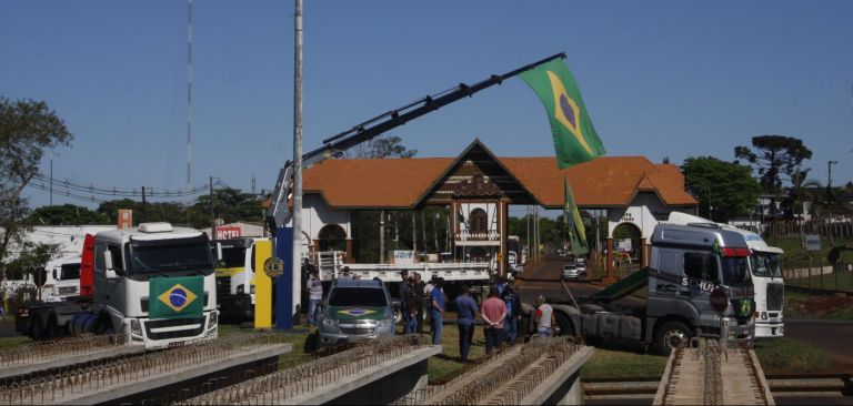 Movimento Pró-Brasil ocupa três pontos de Marechal Rondon