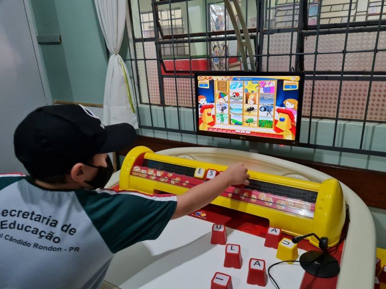 Educação rondonense adquire novos equipamentos para salas de recursos