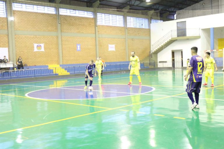 Santa Helena vira sobre Guaíra e vai encarar Jardim Alegre nas quartas da Bronze