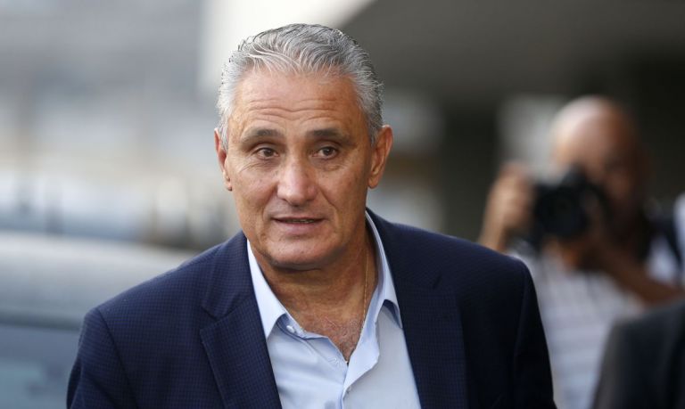 Tite já recebeu contato de duas seleções e três clubes europeus para trabalhar a partir de janeiro
