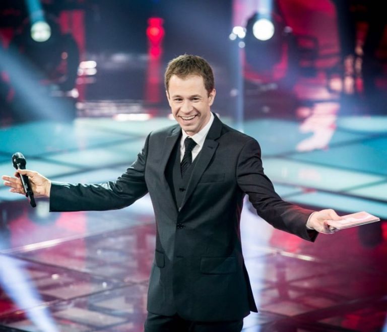 Tiago Leifert explica saída da Globo