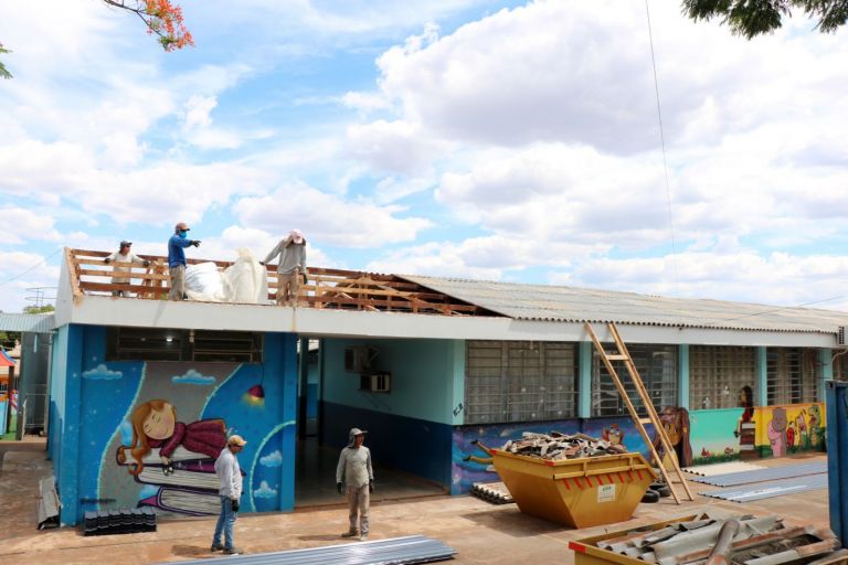 Com nova cobertura, Escola Kuroli é uma das três instituições de ensino que vai produzir energia solar em Maripá