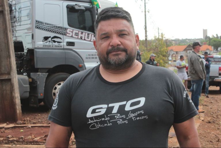 Marcada para segunda-feira, greve dos caminhoneiros segue indefinida