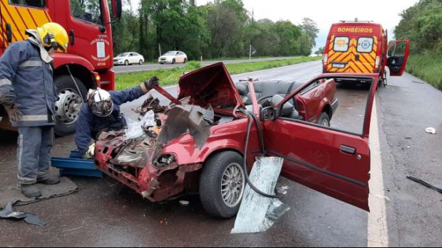 Adolescente de 15 anos fica em estado grave em batida na BR-467