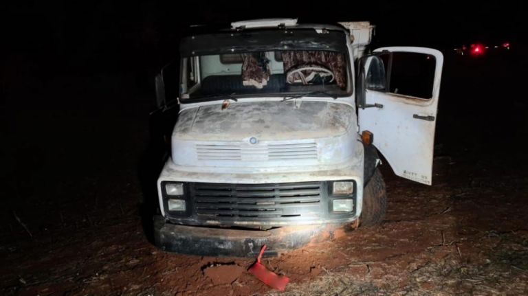 Homem é atropelado pelo próprio caminhão e morre em Mercedes