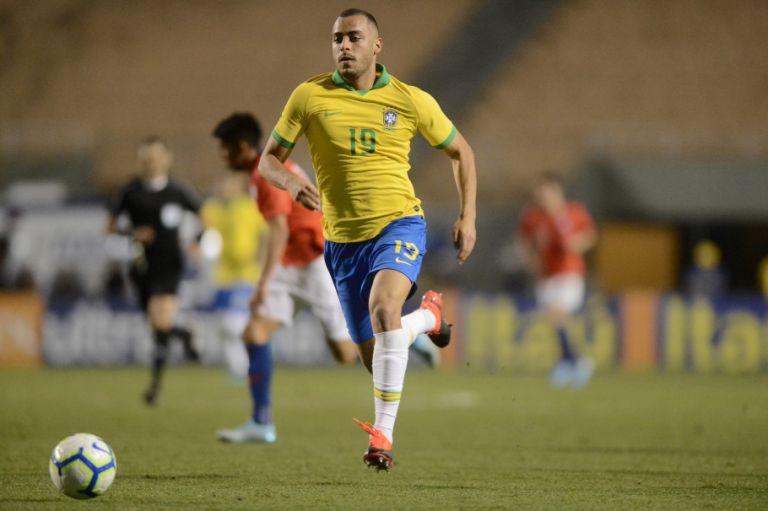 Arthur Cabral é convocado para a Seleção Brasileira