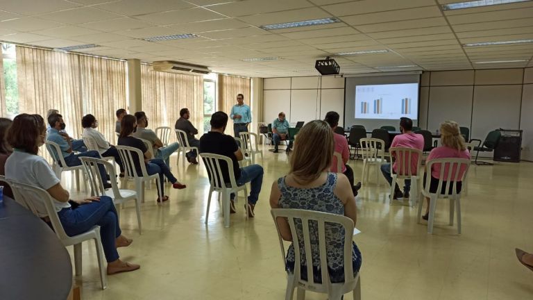 Compras Marechal é apresentado em reunião com secretários municipais