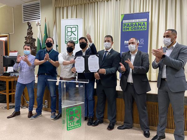 DER repassa caminhão para a prefeitura rondonense