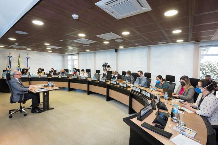 De olho no futuro, Itaipu aposta na parceria ambiental e de infraestrutura com o Paraná