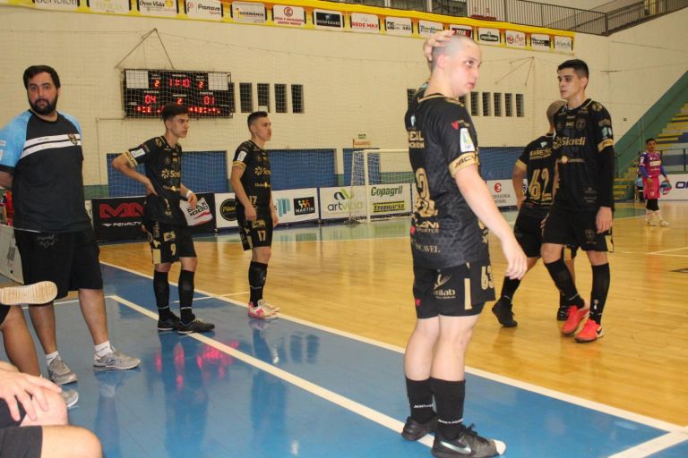 Marechal Futsal fecha 1ª fase do Paranaense Sub-20 nesta quarta-feira