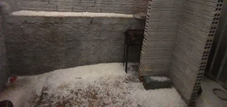 Temporal traz chuva e granizo à região; em Foz e Medianeira dia virou noite. Veja vídeos